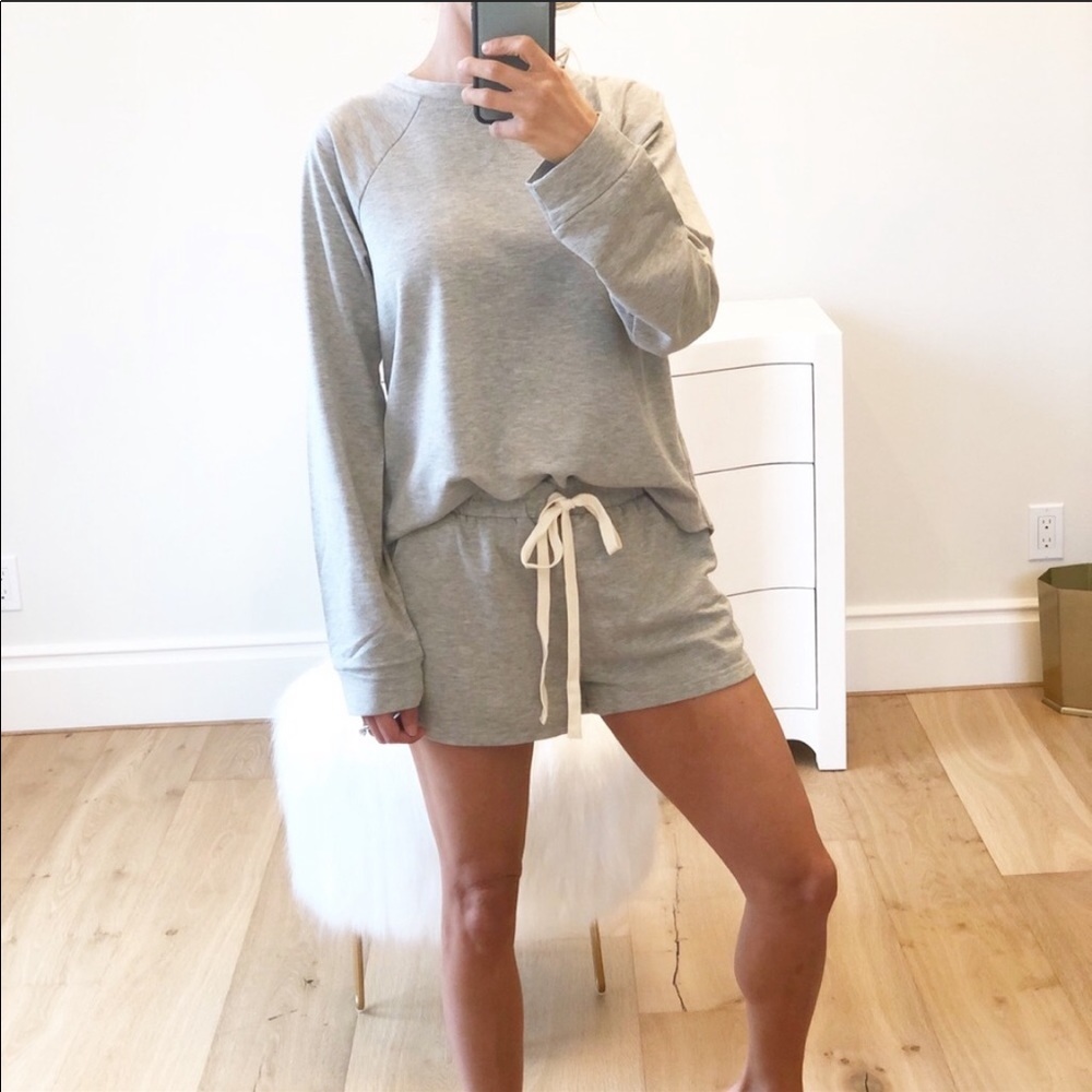Gray Loungewear Set Long Sleeve Top & Shorts - Picture 5 of 6